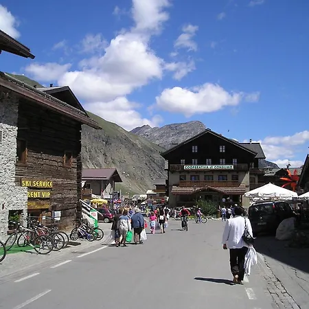 Anna Rododendro Livigno